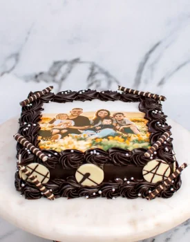 Customized Cakes: